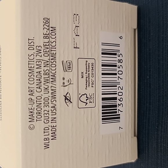 MAC Hyper Real Fresh Canvas Cream to Foam Cleanser 4.2 fl oz  NEW IN BOX - Picture 7 of 8